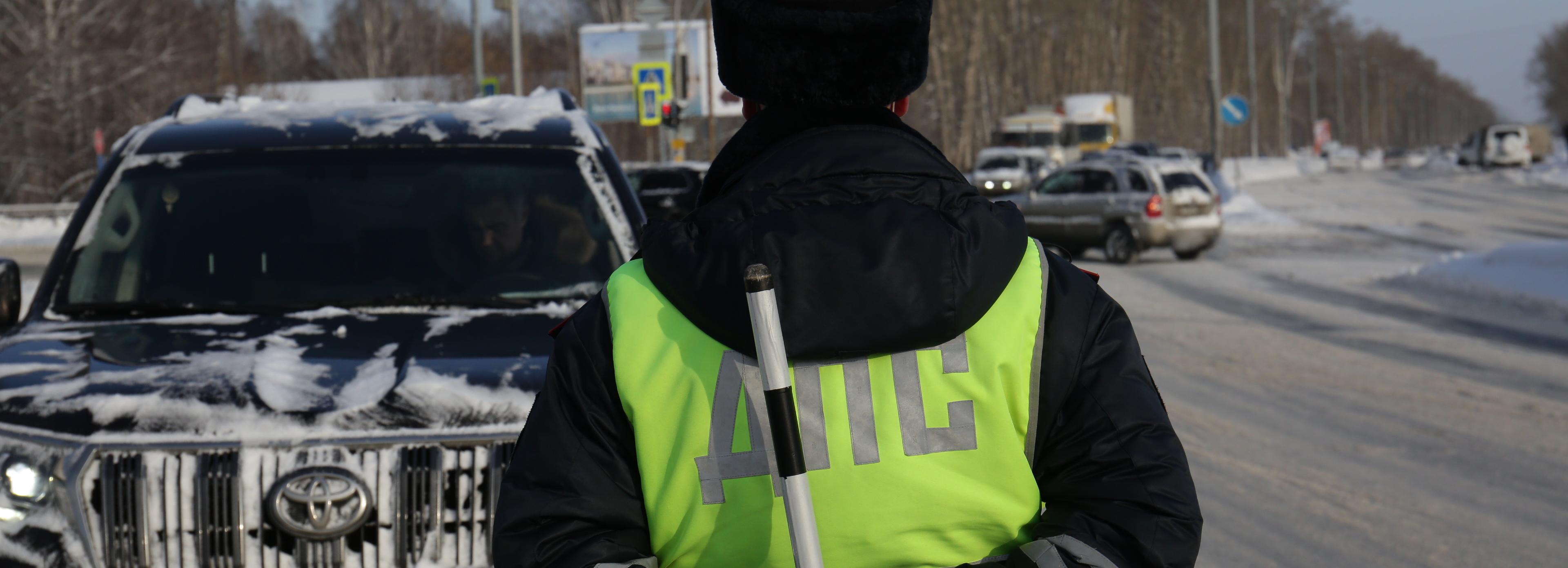 Автоинспекторы доставили в больницу мужчину с раной от электроинструмента