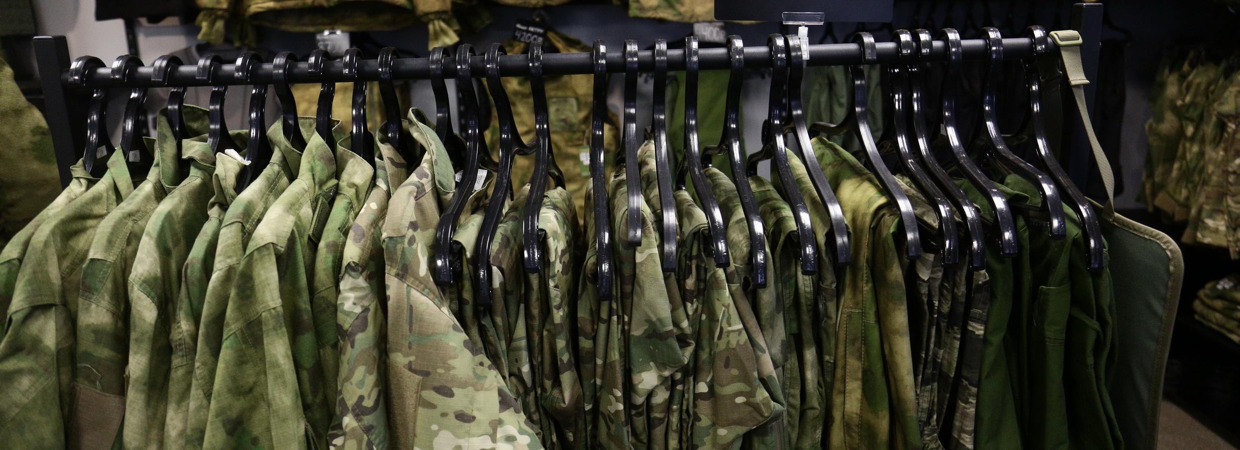 Бронежилет и бинокль купил для СВО начальник управления мэрии Хорошунов