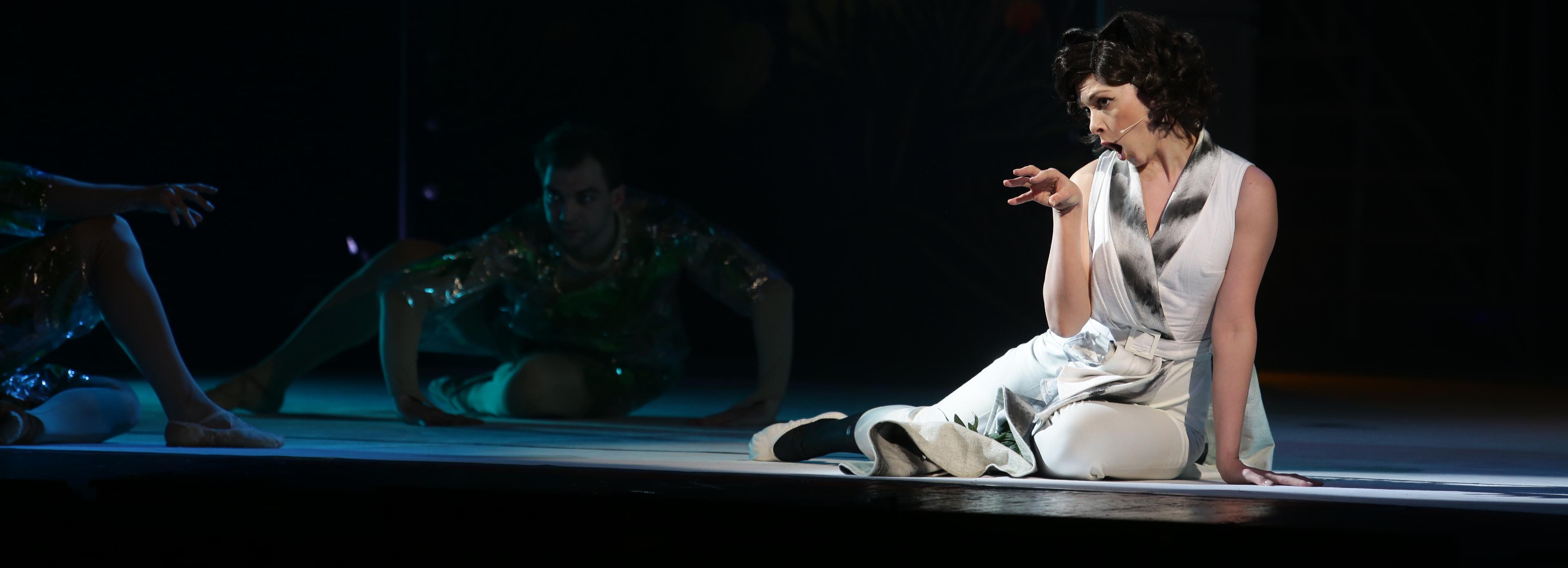 Новосибирский театр поселил кошку Киплинга в каменных джунглях