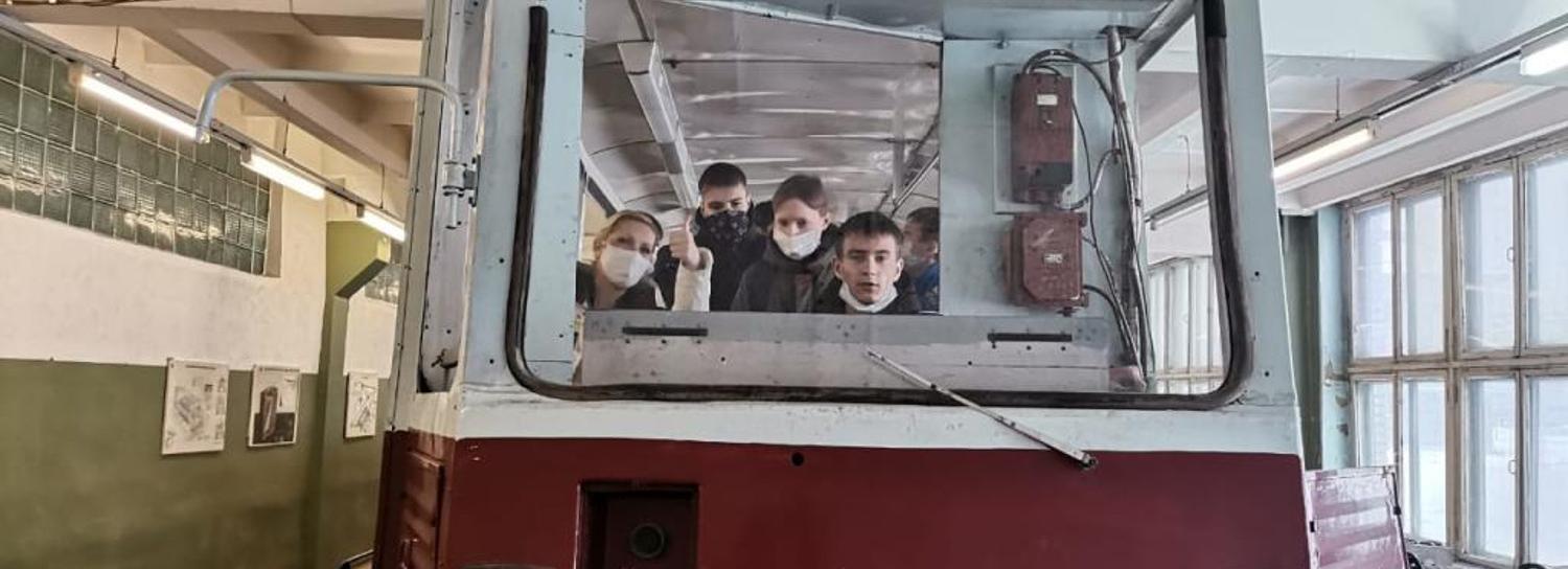 Автомастерскую для детей-сирот открыли в центре «Жемчужина»