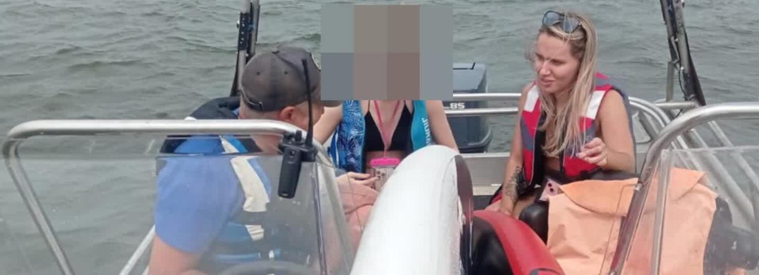 Четверых сапбордистов унесло на середину Обского моря