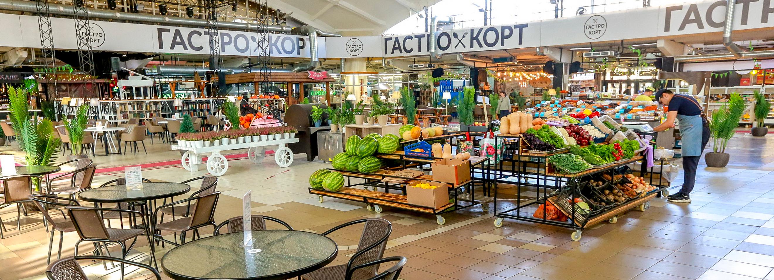 135 заведений и рояль: как вырос гастрокорт Центрального рынка за год