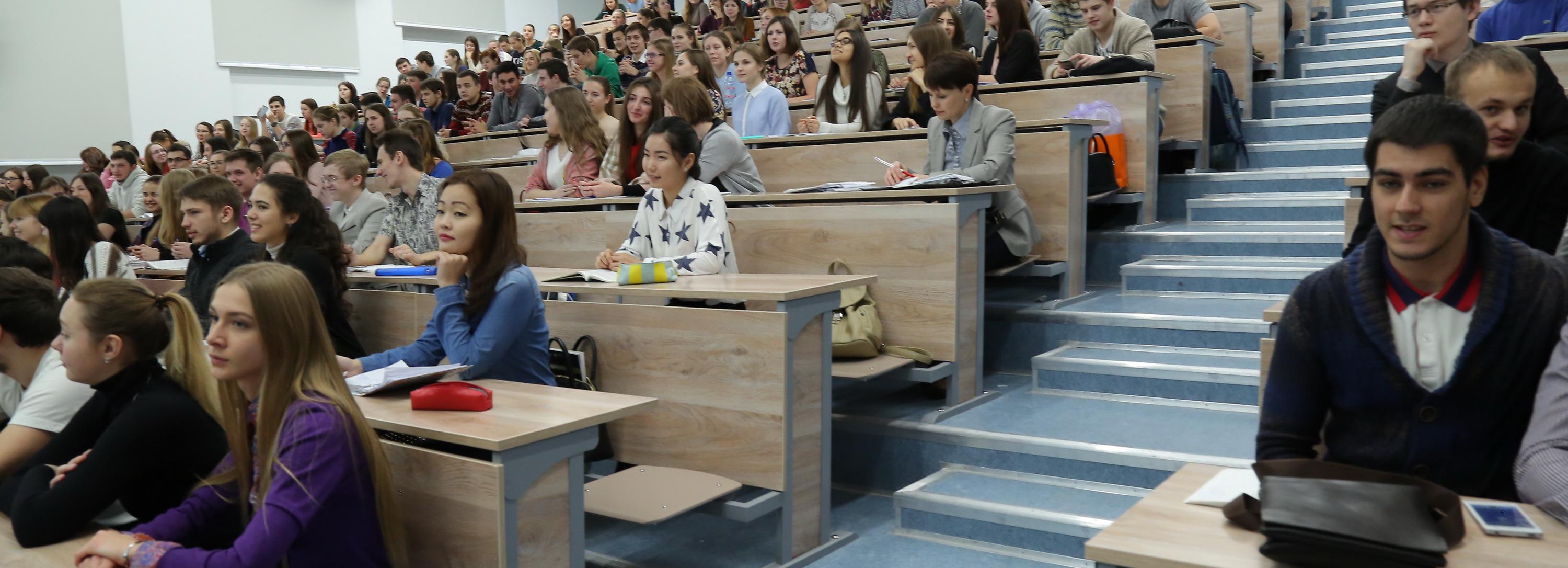 В Новосибирской области на каждые 10 000 человек приходится 352 студента