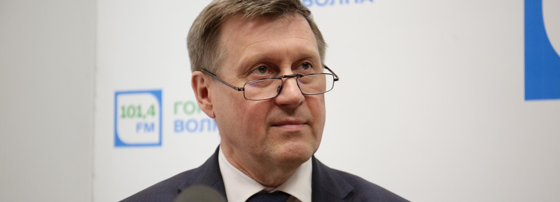 Мэр Локоть призвал обратиться к Москве за дополнительными деньгами