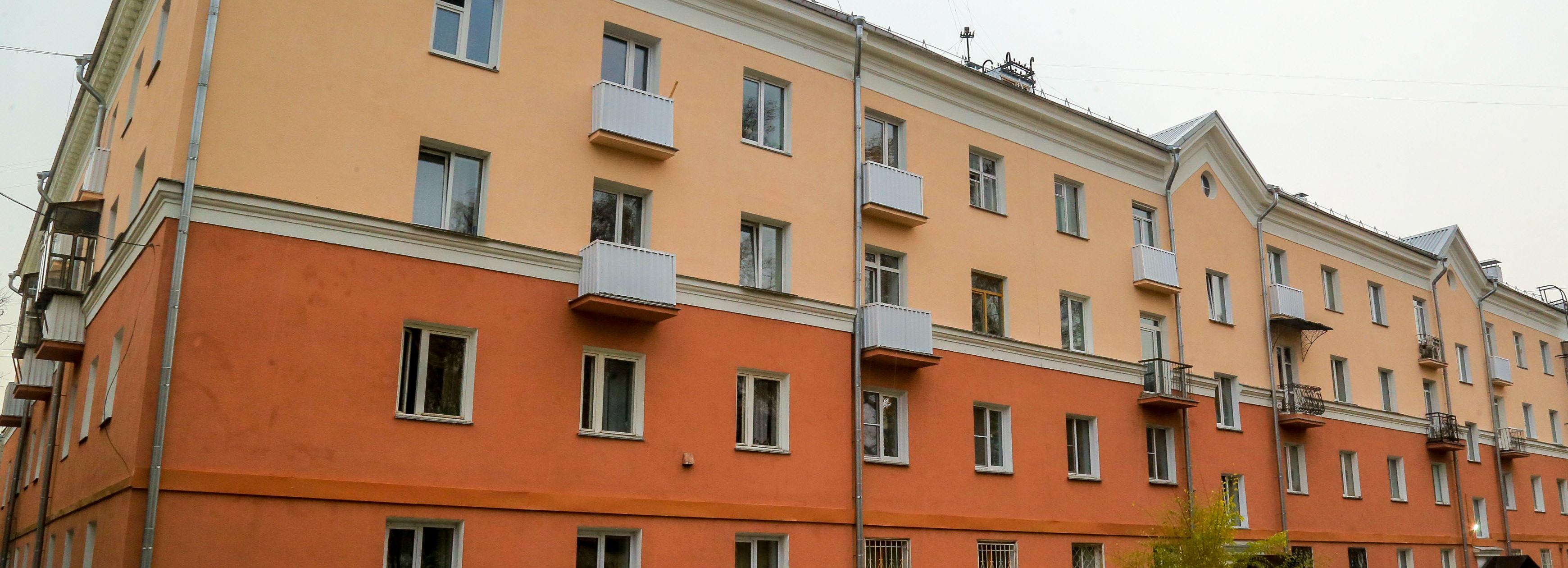 Фасады «сталинок» в Новосибирске обновили за лето: смотрим на красоту