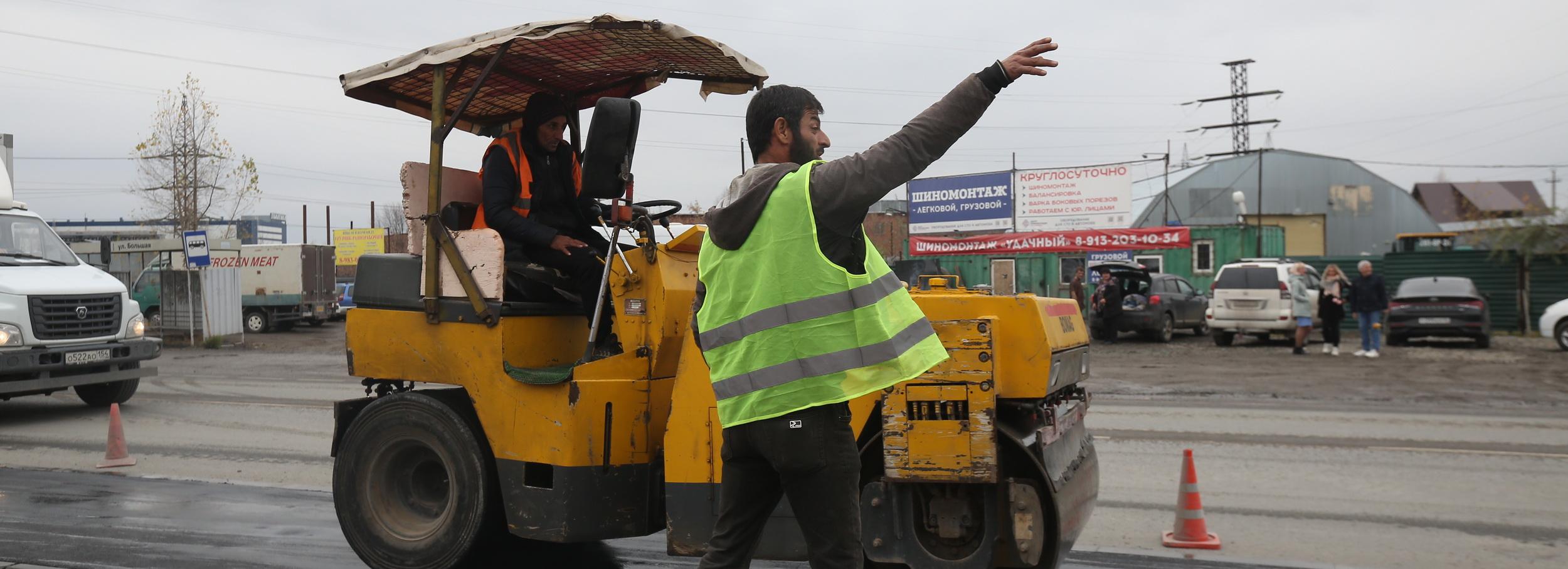 Тротуар восстановили на 1400-метровом участке улицы Большой