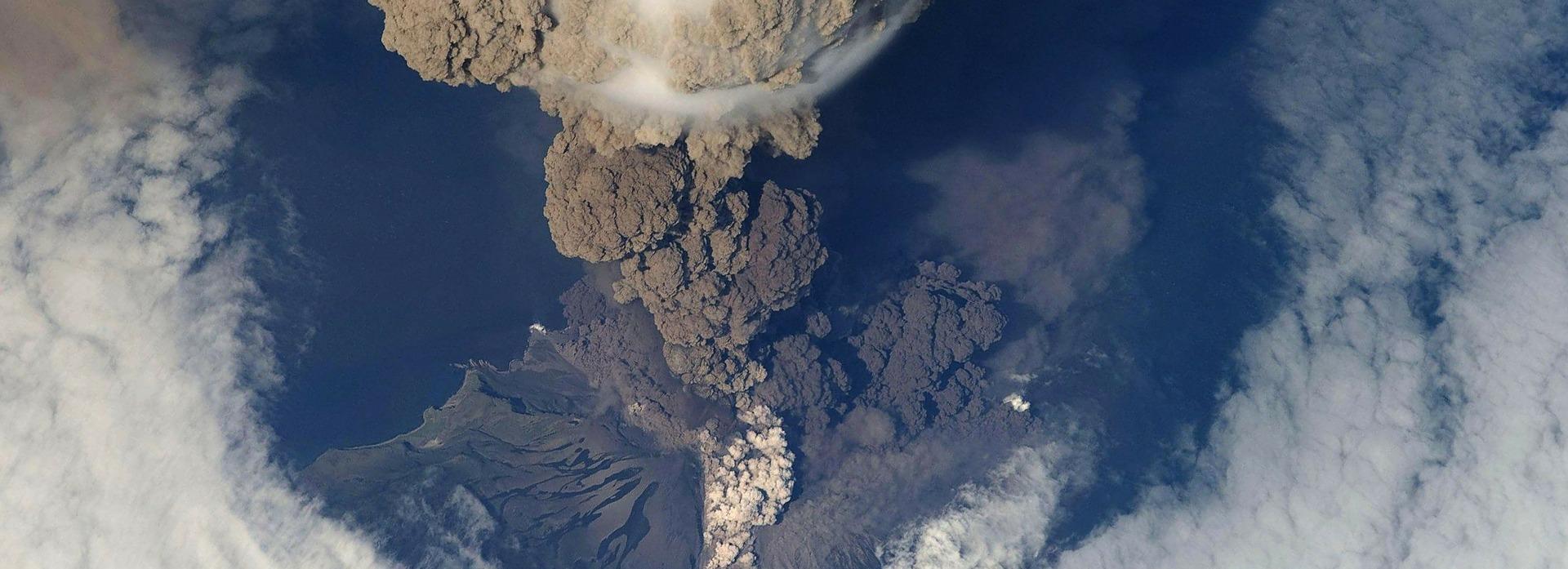 Взрывная волна вулкана с островов Тонга докатилась до Новосибирска