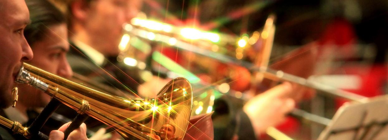 Концерты под открытым небом готовят в Новосибирске к 80-летию Победы