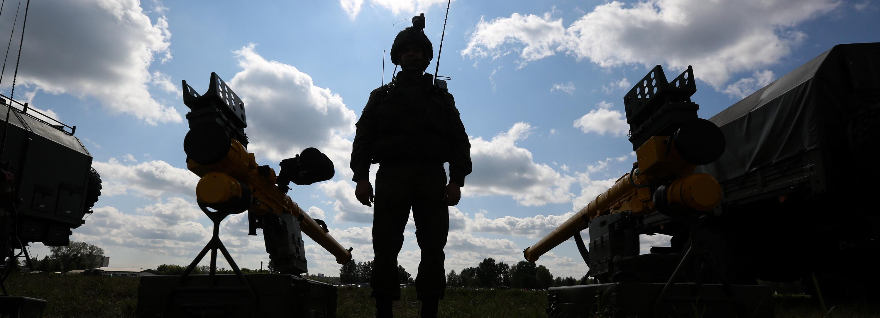 Портативную канатную дорогу сделал для бойцов СВО новосибирский умелец