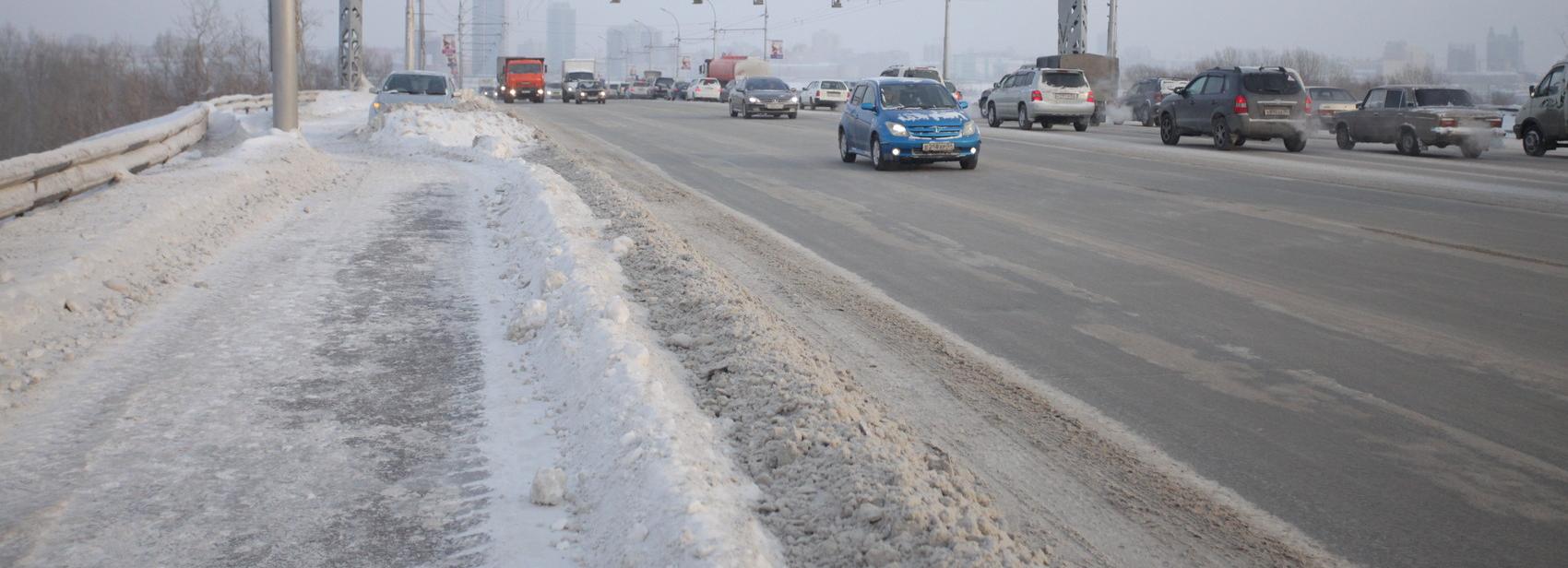 После дождя и снега ТУАД обеспечило проезд по новосибирским трассам