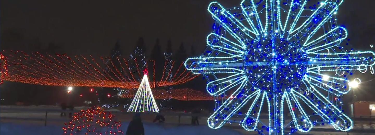 Новосибирцев просят оценить каток с мини-кофейней в Кировке