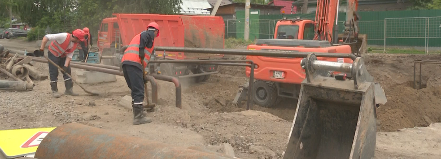 Километр теплотрассы на Автогенной заменят к началу сентября