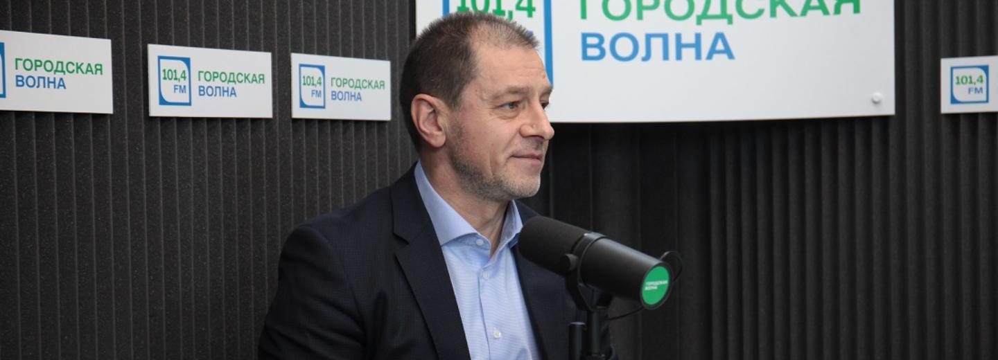 Глава Калининского района ответит на вопросы в прямом эфире Горволны