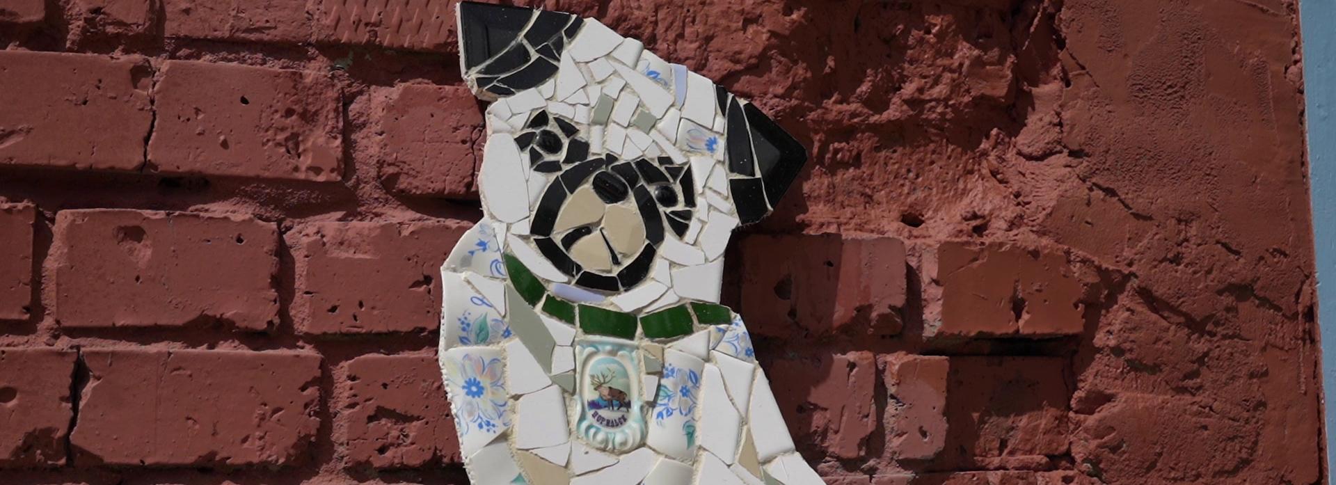 Художники приступили к созданию мозаичного панно у Тимирязевского сквера