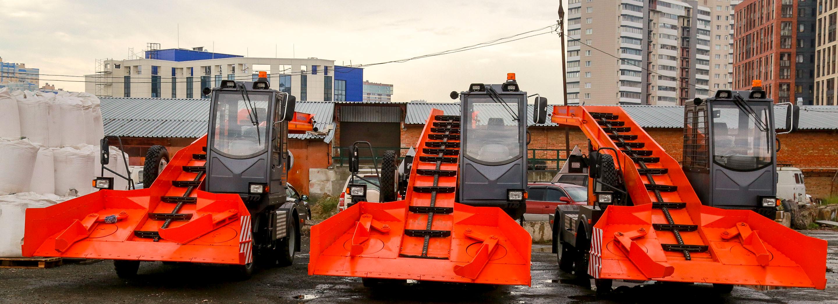 Помощники с мотором: на чём будут чистить город от снега этой зимой