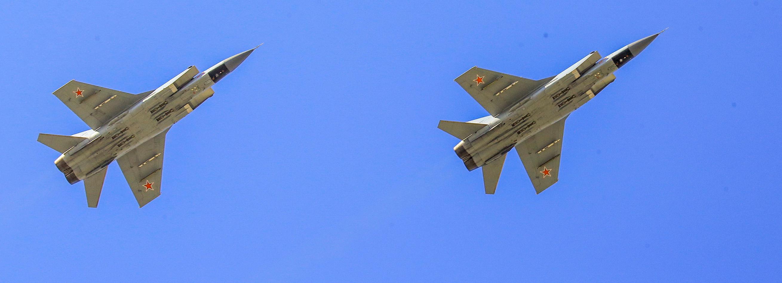 Перехватчики МиГ-31 пролетят над Новосибирском 9 мая