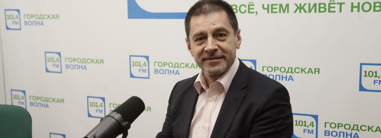 Глава Калининского района ответит на вопросы в эфире Городской волны