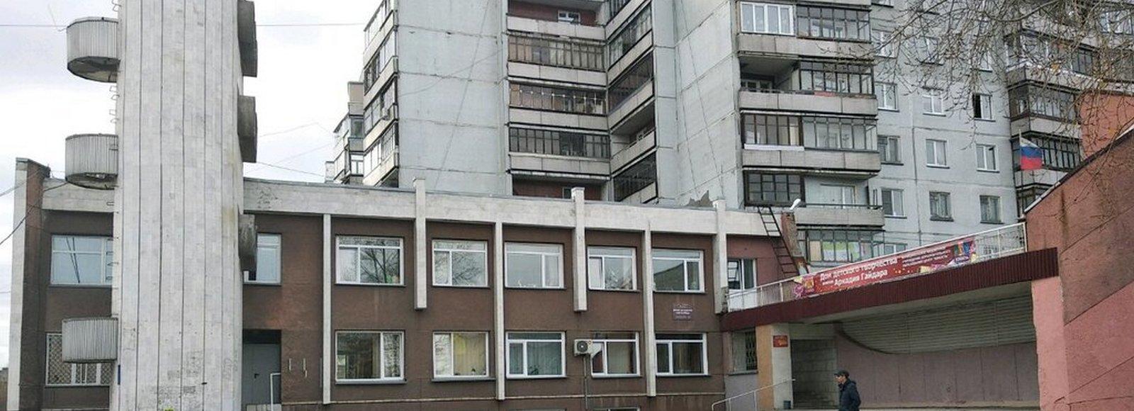 Урбанисты предложили «оживить» площадку у дома-корабля на Юбилейном