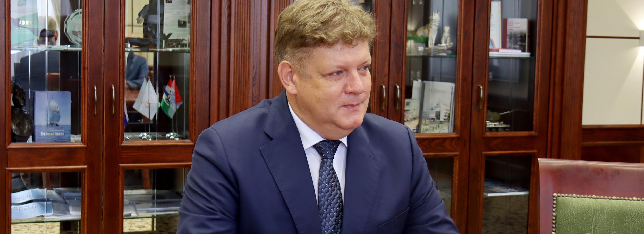 Полпред Серышев стал наставником для участника программы «Время героев»