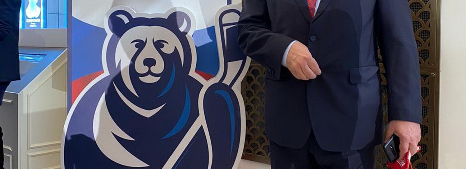 «Где молодость, где задор?»: дизайнеры о логотипе хоккейного чемпионата