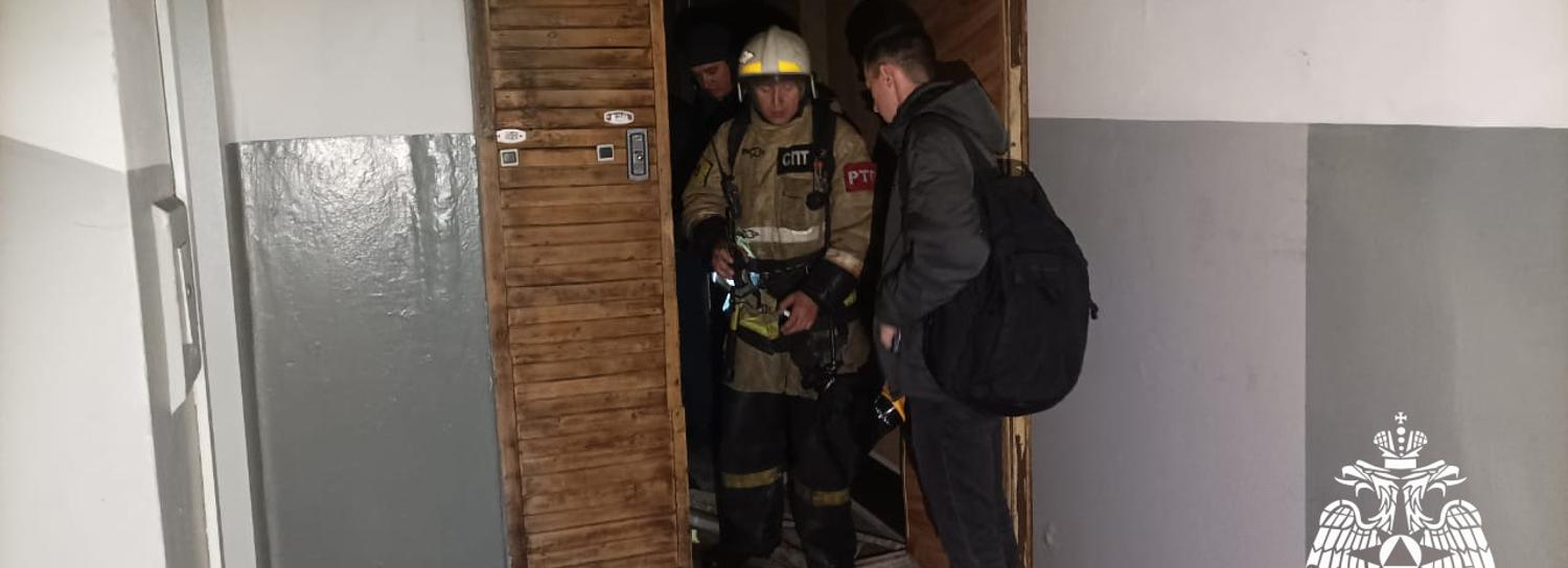 37-летняя женщина погибла в пожаре на улице Кропоткина в Новосибирске
