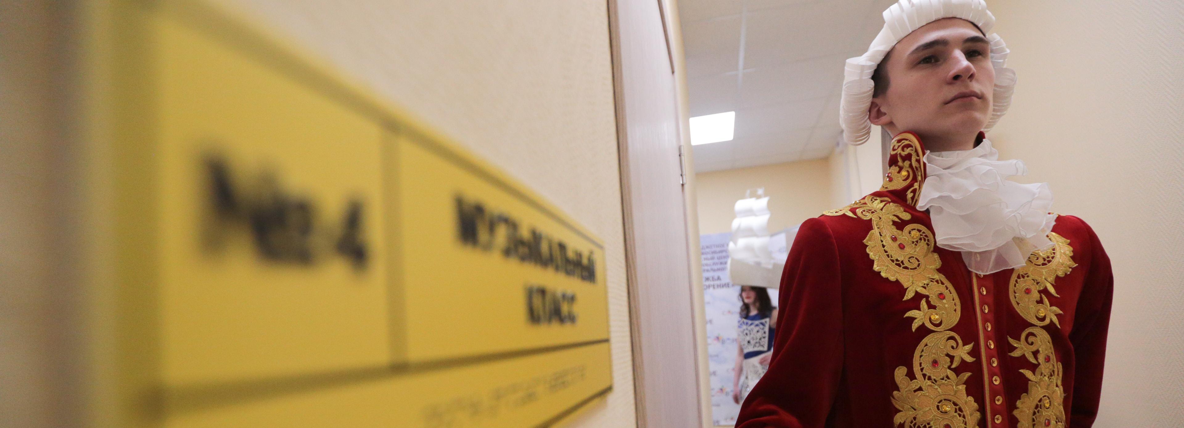 Слепым детям предложили сыграть в «невидимом» спектакле