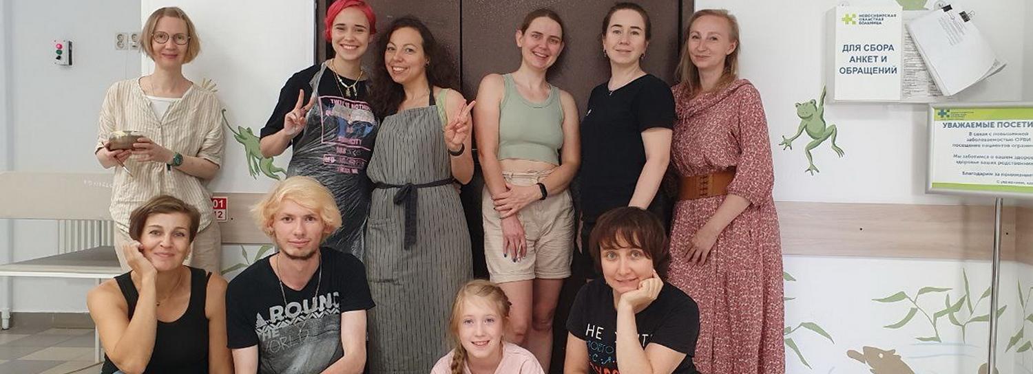 Чтобы стены не давили: волонтёры разрисовали приёмный покой облбольницы