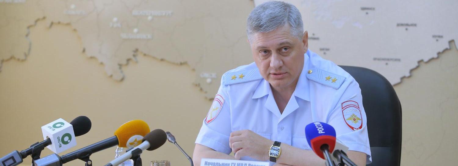 Путин отправил в отставку главу новосибирского МВД Юрия Стерликова