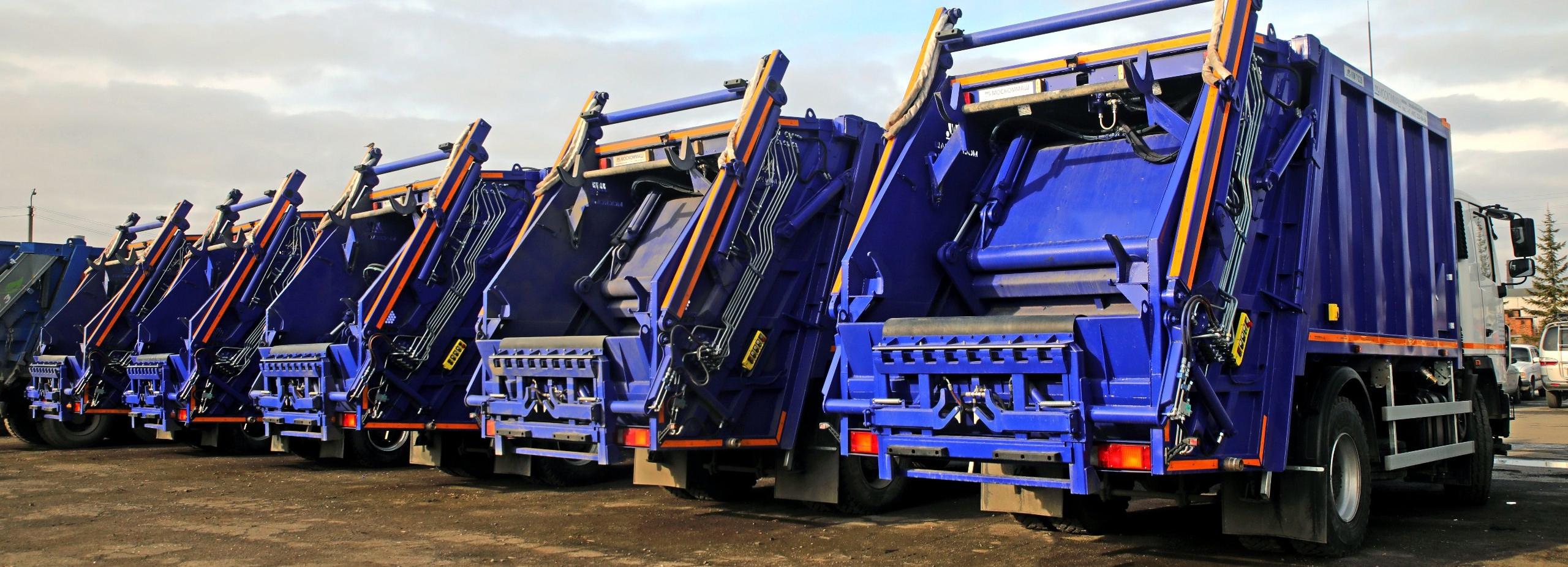 Новые МАЗы с уплотнителями мусора вышли во дворы Новосибирска