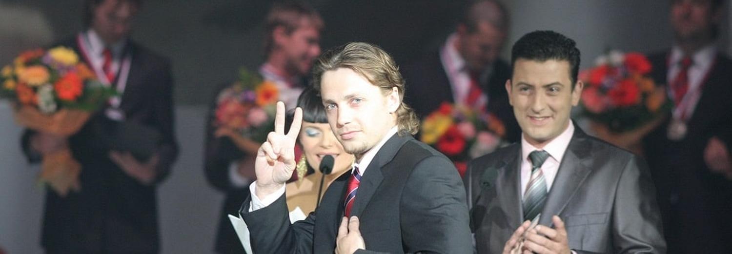 Фильм о погибшем хоккеисте воодушевил болельщиков «Сибири»