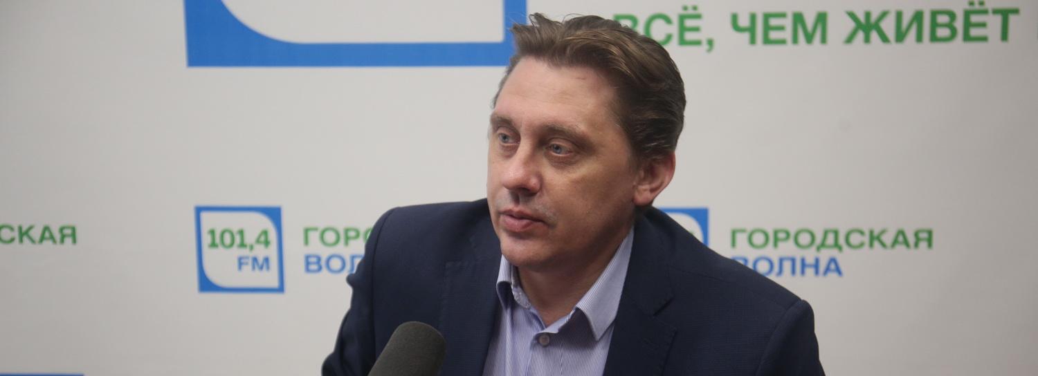 Ремонт дорог в Новосибирске обсуждают на Городской волне