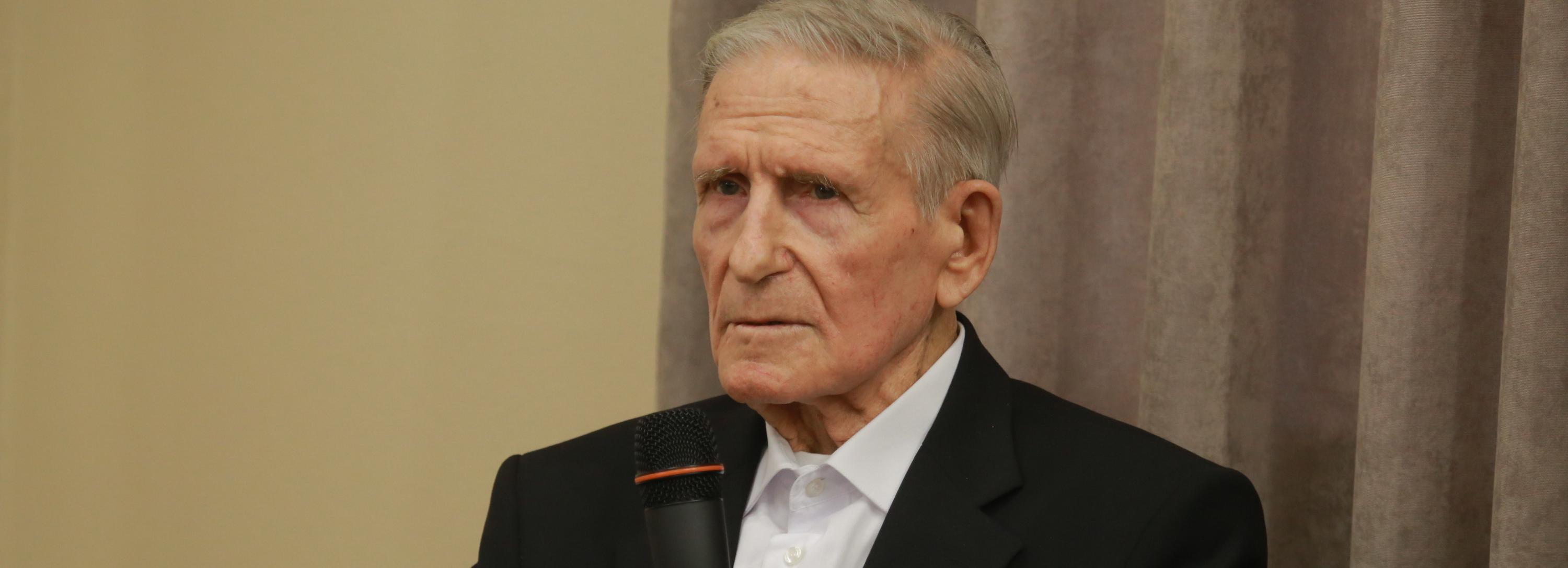 Умер почётный житель Новосибирска Вениамин Чебанов