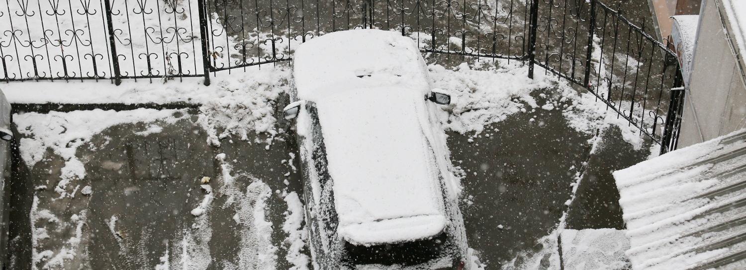 ГИБДД просит жителей Новосибирска «переобуть» автомобили к зиме