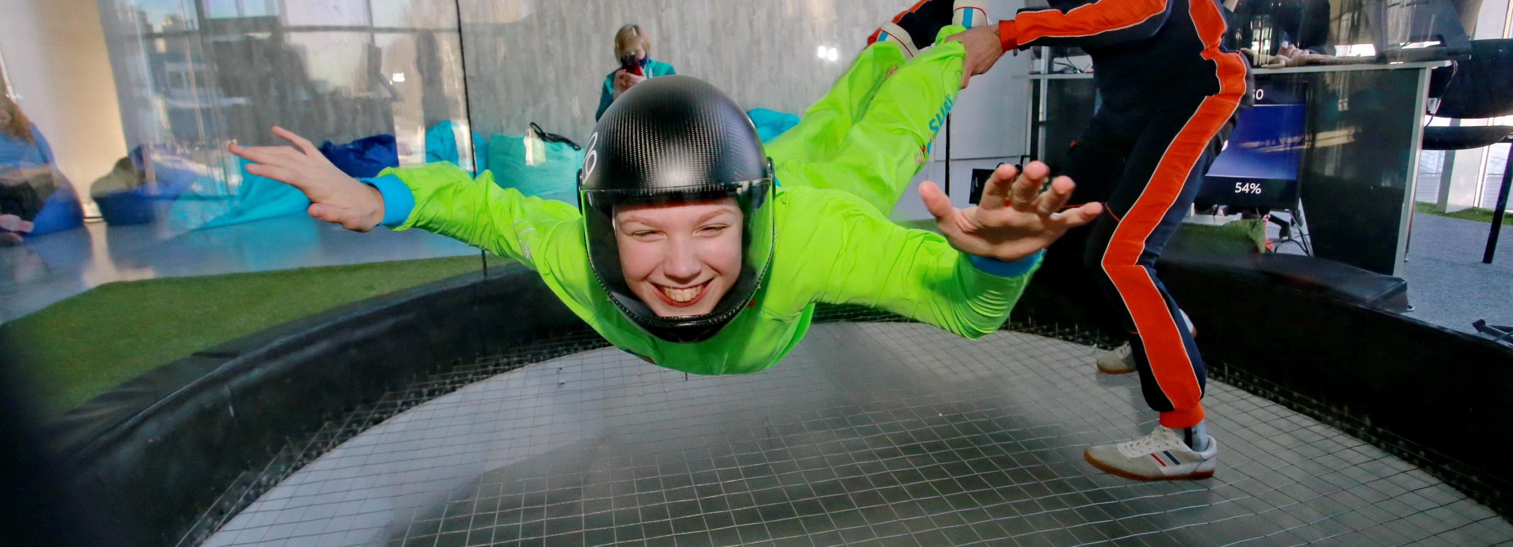 Дети с ДЦП развивают вестибулярный аппарат в аэротрубе