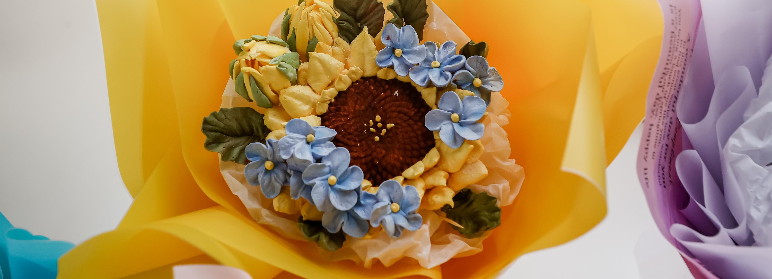 «Влюбилась в зефирную флористику»: репортаж из мастерской Нины Вороновой