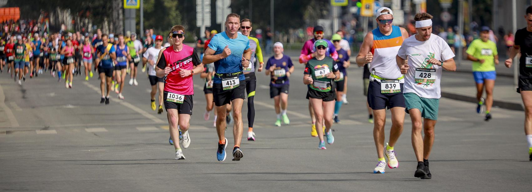 Как в Новосибирске прошёл Сибирский фестиваль бега: 25 ярких кадров