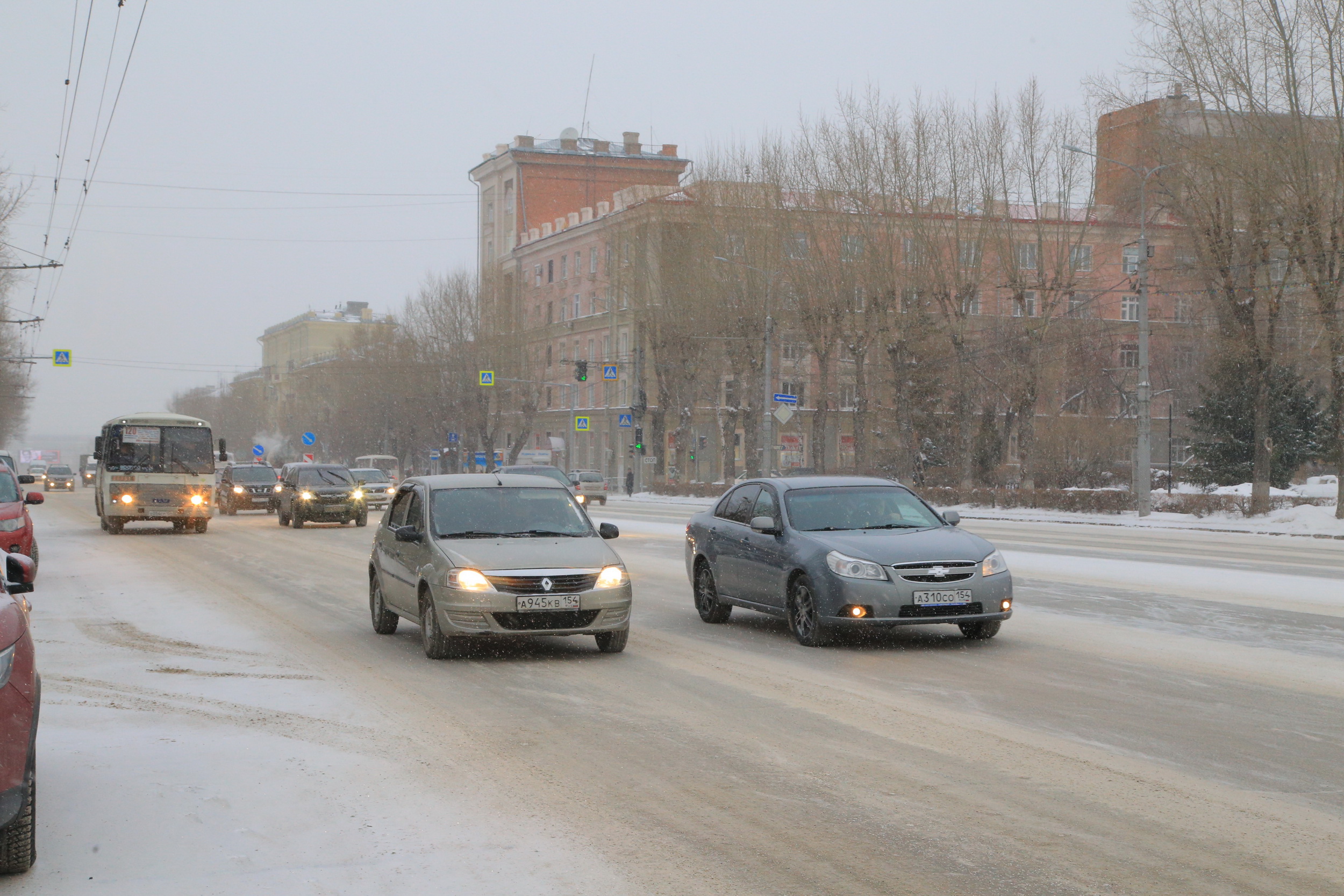Депутаты заксобрания обратились в Госдуму из-за роста тарифов ОСАГО