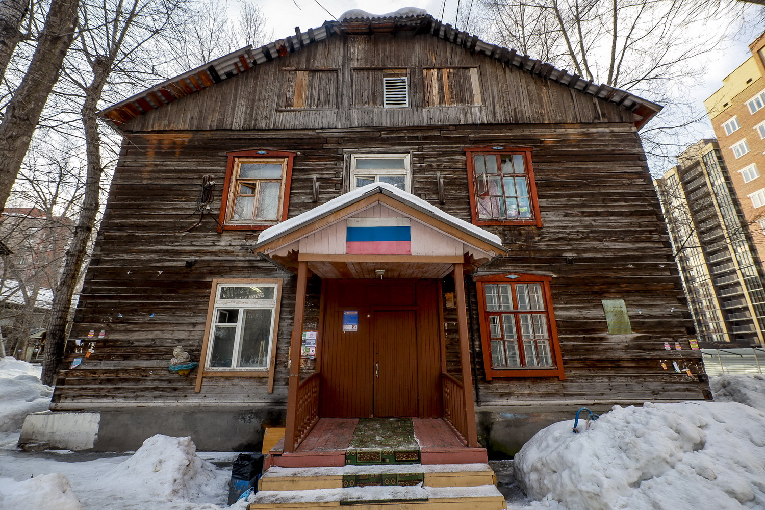 86-летнее деревянное общежитие на Телецентре приговорили к сносу