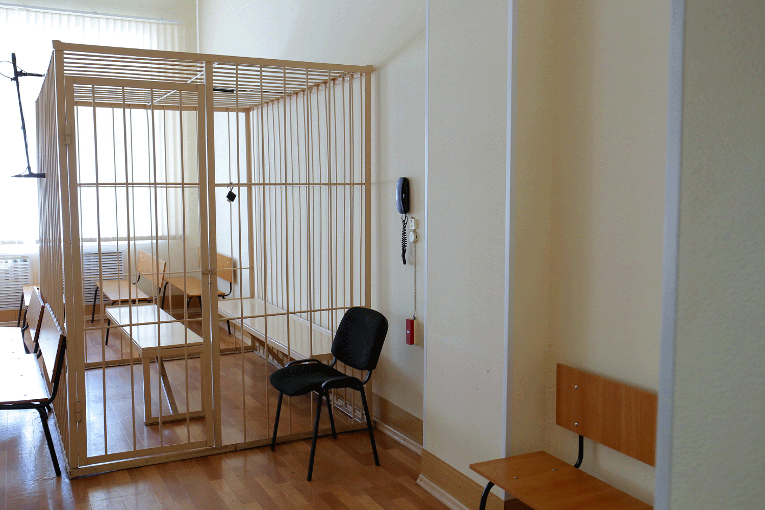 Подростков взяли под домашний арест за подготовку к диверсии в Коченёво