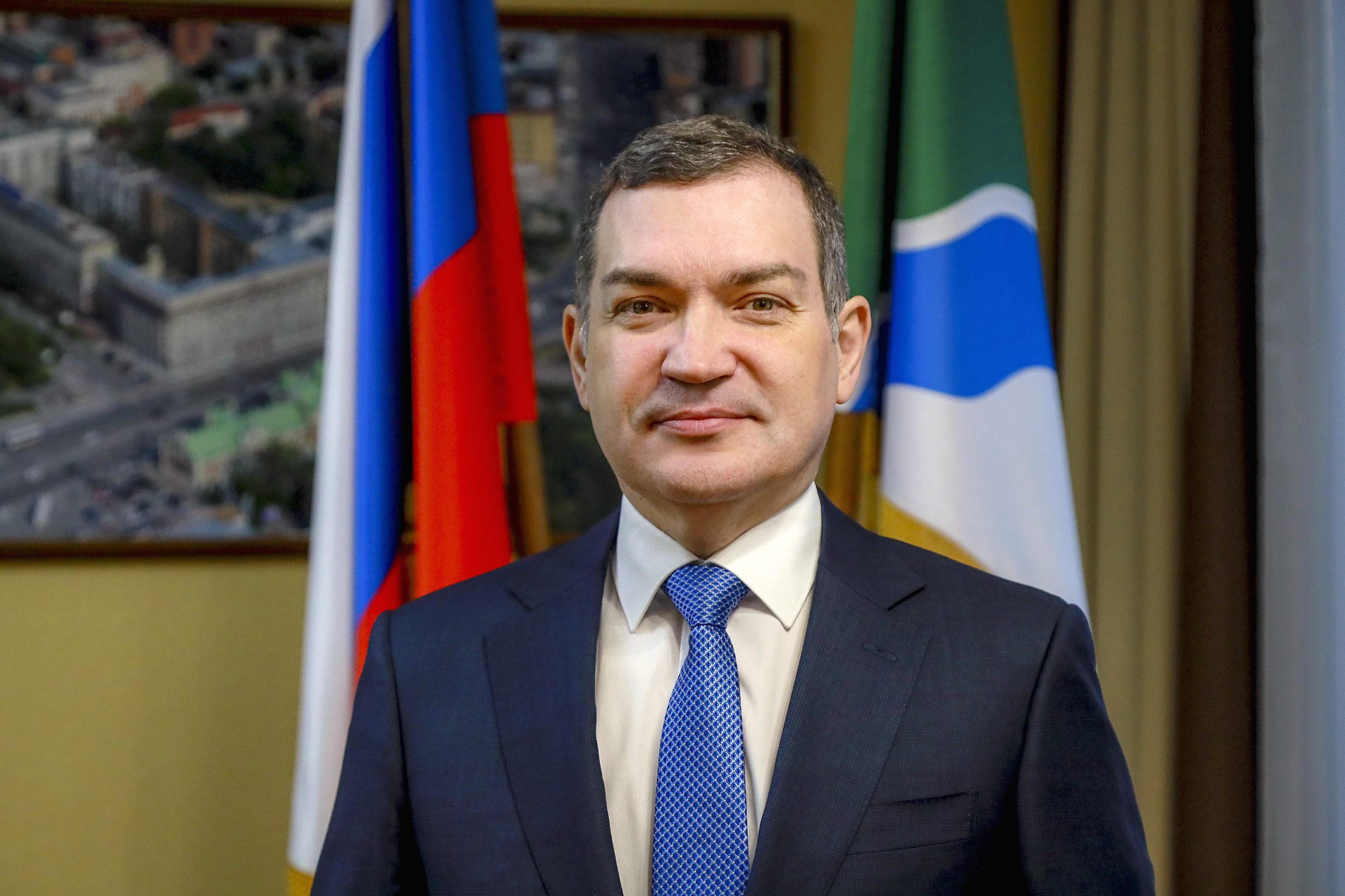 Новосибирских следователей с праздником поздравляет мэр Кудрявцев