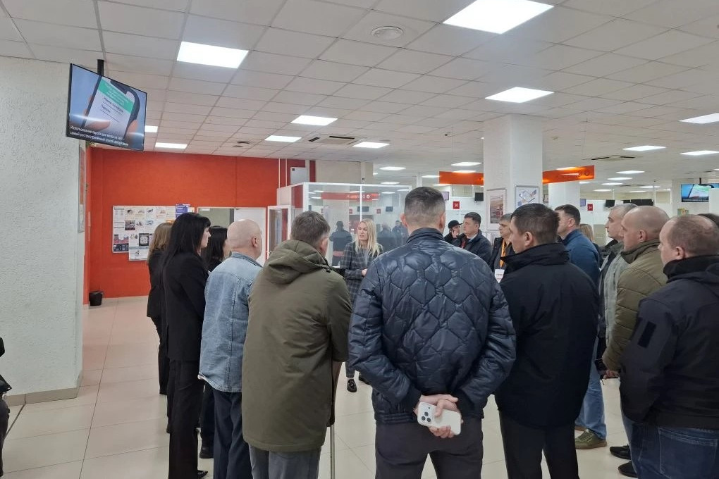 Героев «НовоСибири» погрузили в работу МФЦ в Новосибирске