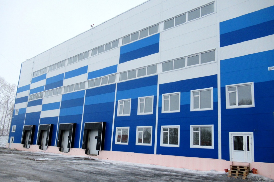 Под Новосибирском возвели склад в 14 000 квадратов для «Карачинской»