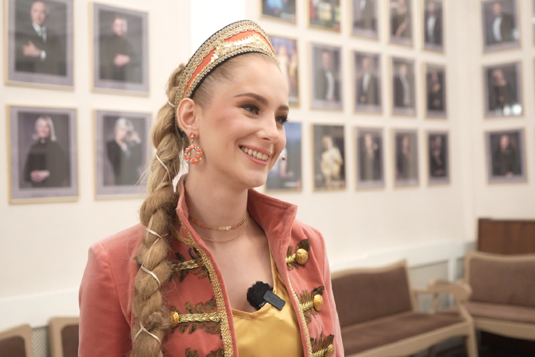 Гламурный мюзикл об упрямой Варваре-красе поставили в Новосибирске