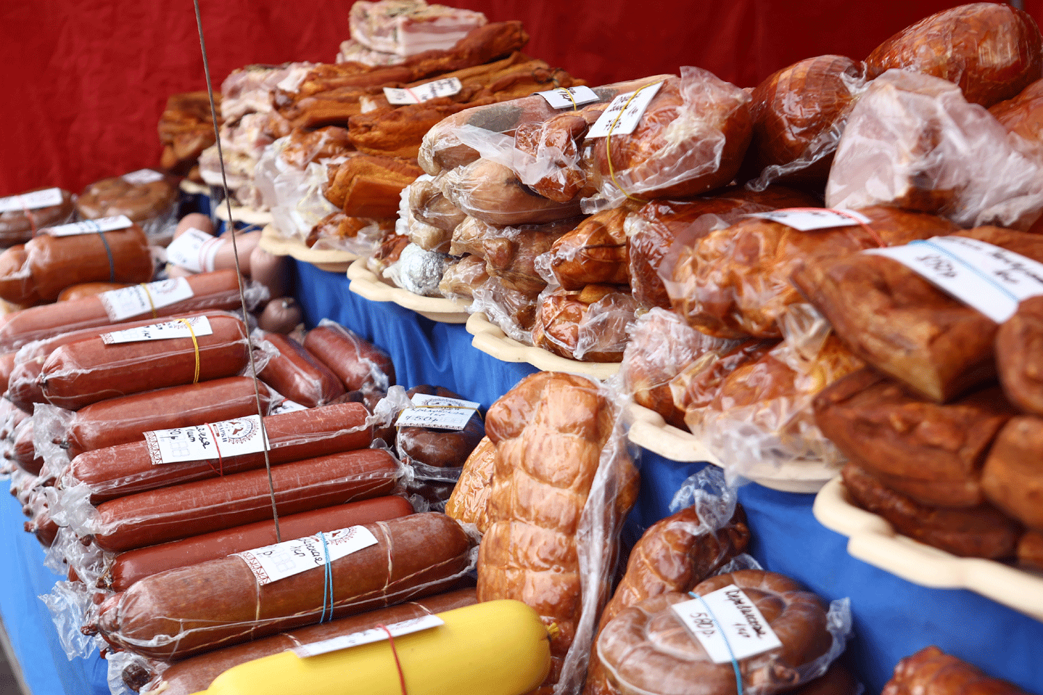 Уличные ярмарки развернут перед праздничными датами в Новосибирске