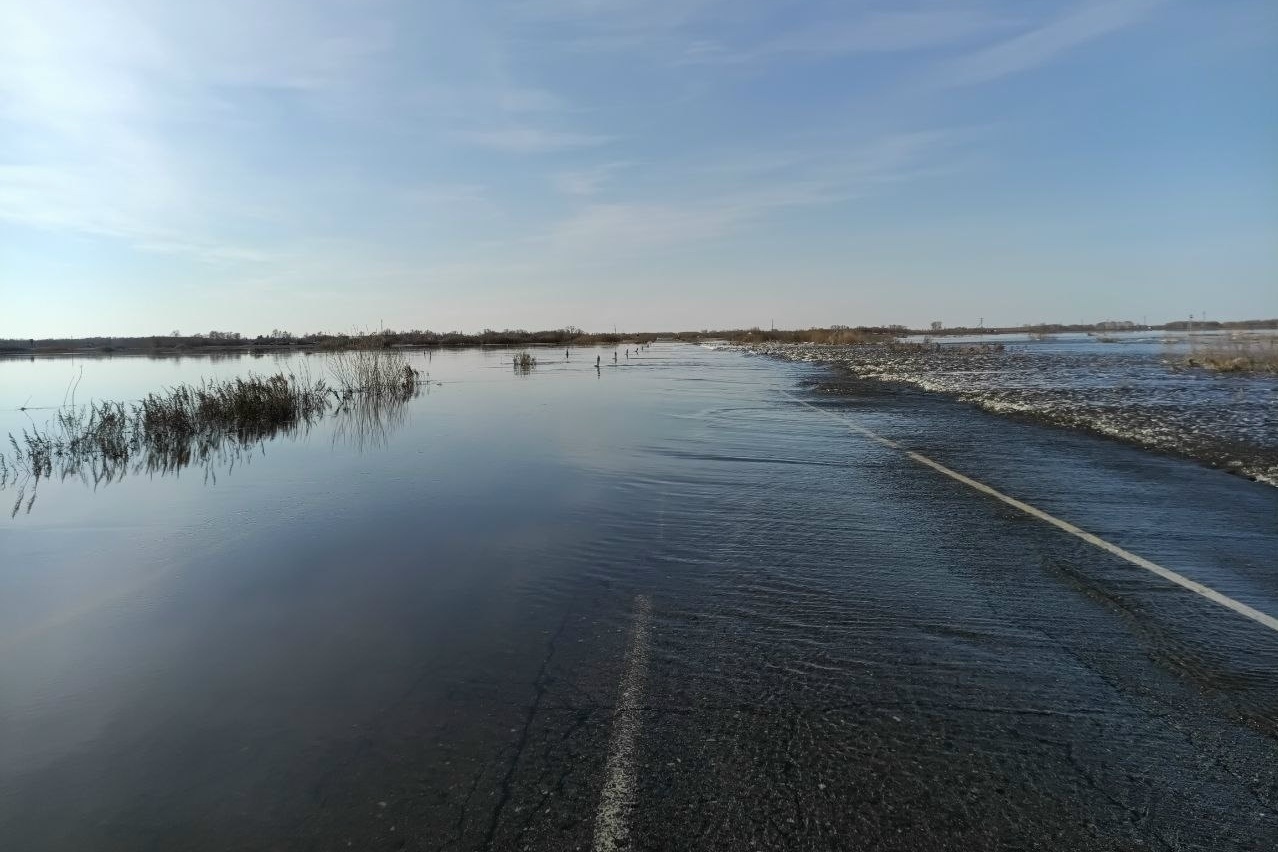 Талые воды ограничили проезд на трёх дорогах Новосибирской области