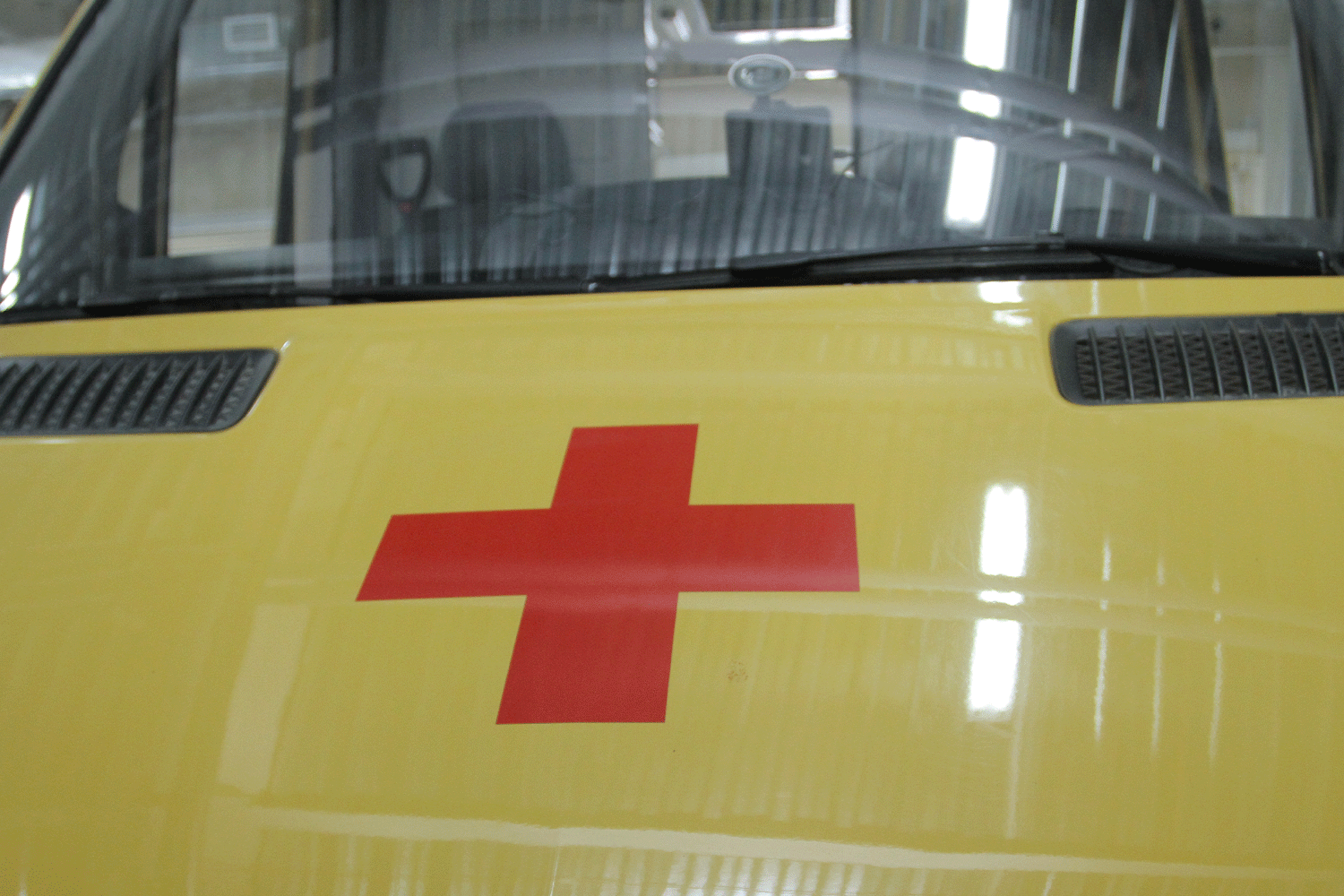 Реанимобиль с невероятным пробегом нашли в Новосибирской области