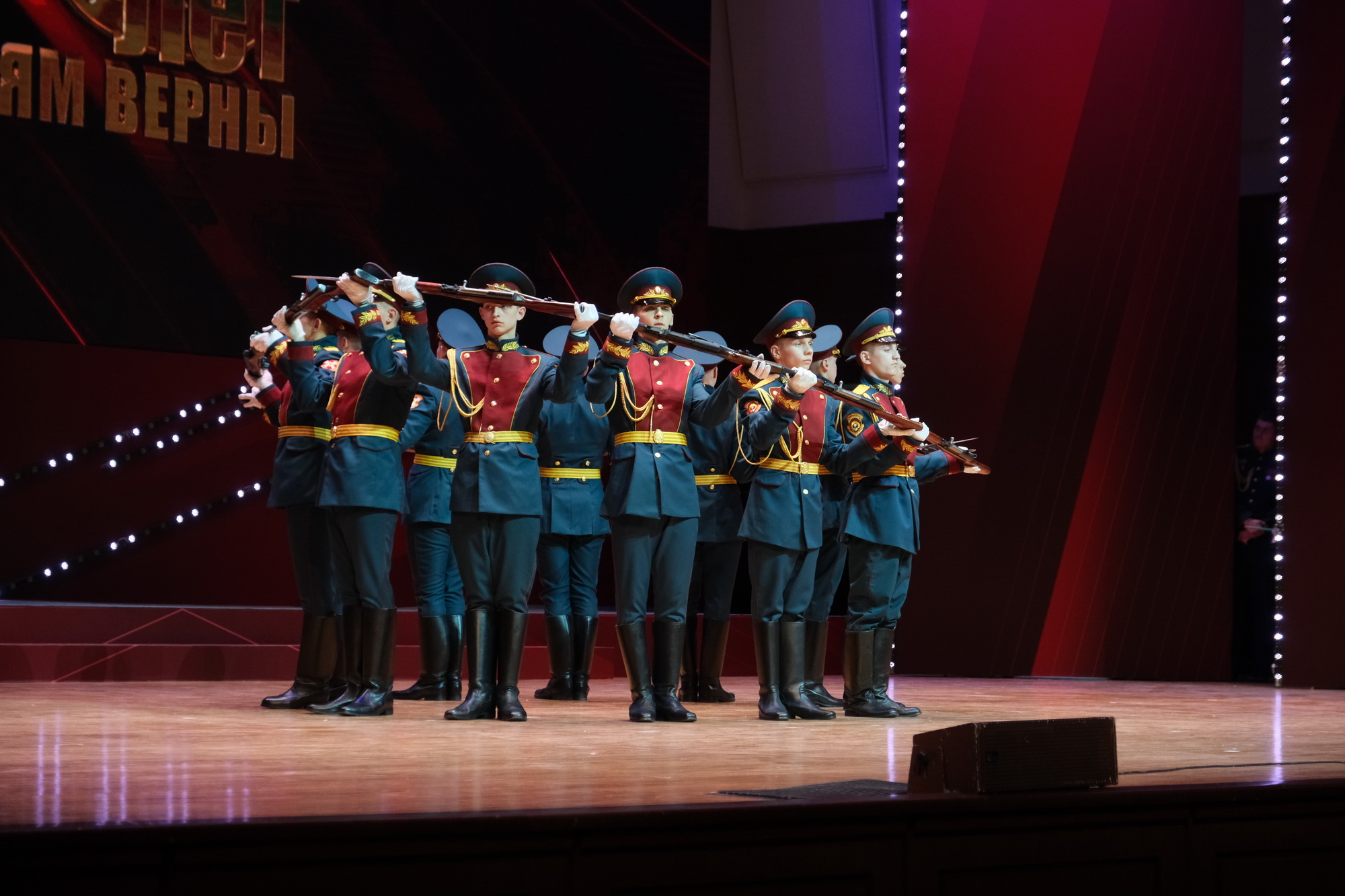 Мэр Кудрявцев поздравил военный институт нацгвардии с 55-летием