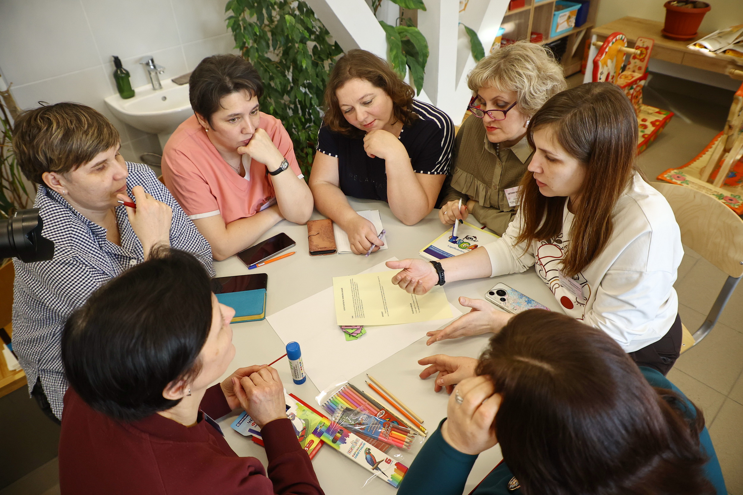 Три учреждения обменялись опытом реабилитации детей в Новосибирске