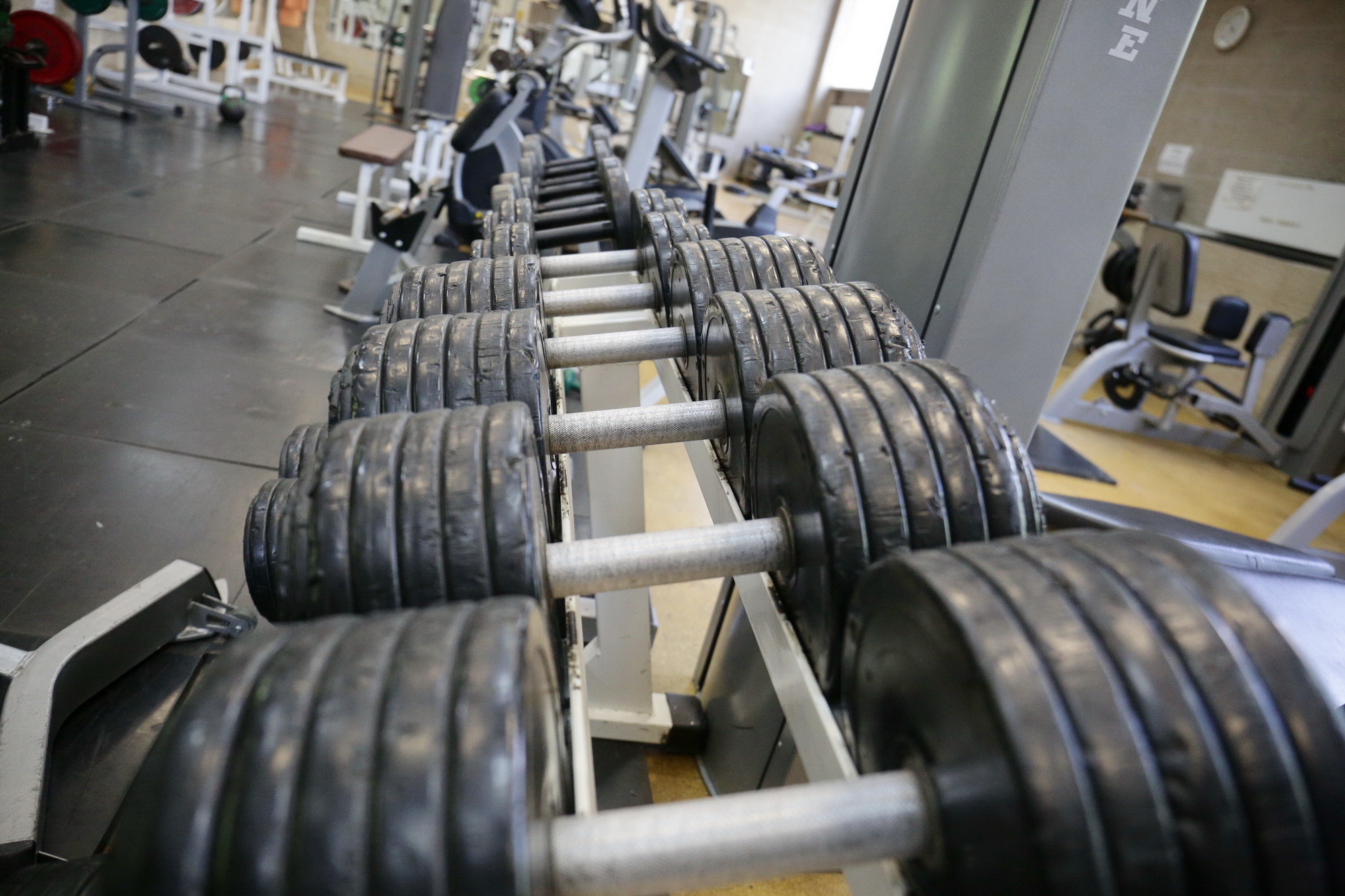 Как сохранить мужское здоровье надолго: советы врача из Новосибирска