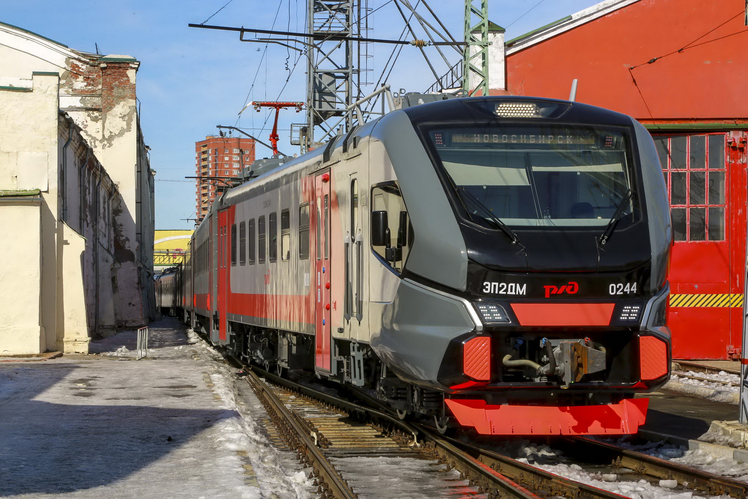 Самые популярные у новосибирцев маршруты электричек назвали в ЗСЖД